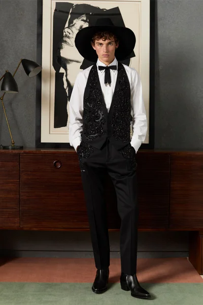 Look 25